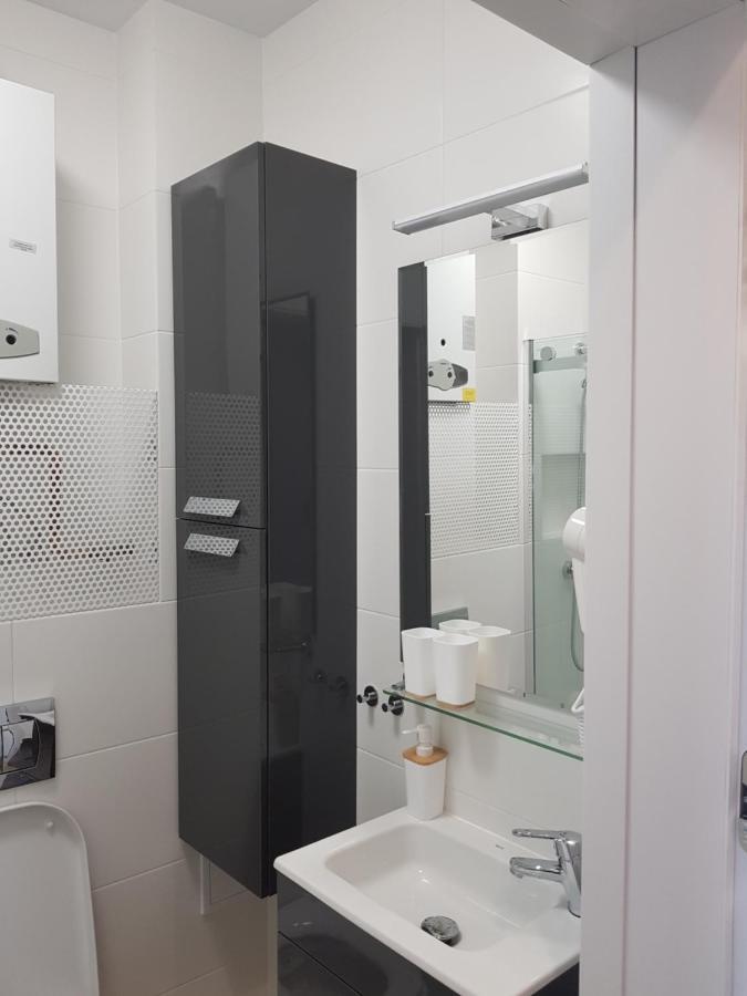 Apartament Dworcowa 100 M Do Pkp Kolobrzeg Exterior photo